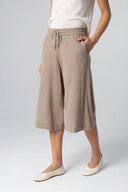 COTTON / LINEN SHORTS IN COFFEE LATTE