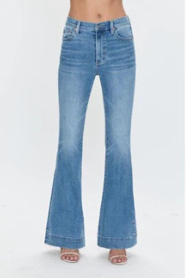 Kinsley Mid Rise Ultra Flare - Essay
