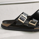 BIRKENSTOCK ARIZONA DROPLET BUCKLE HIGH-SHINE BLACK