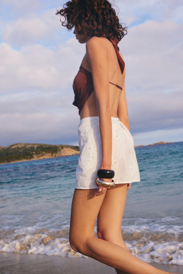 TOP HALTER WITH ACCESSORY